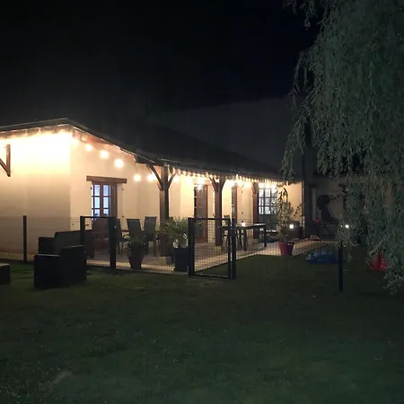 Parc De La Charmille Nocleg ze śniadaniem