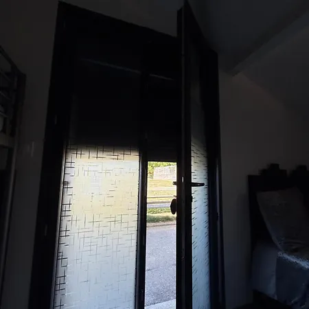 Parc De La Charmille Bed & Breakfast 3*